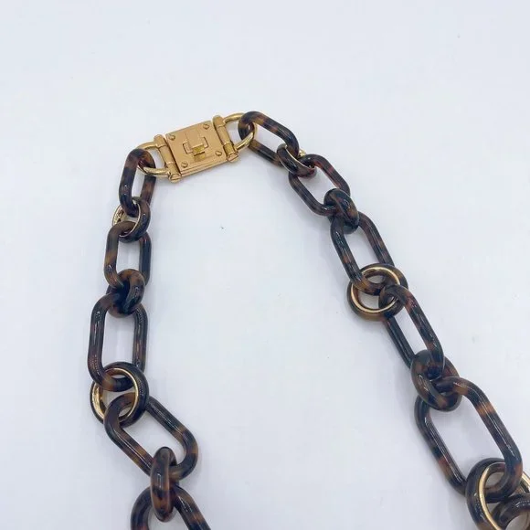Michael Kors Faux Tortoise Resin Graduated Chain Link Brown Necklace - Picture 5 of 6